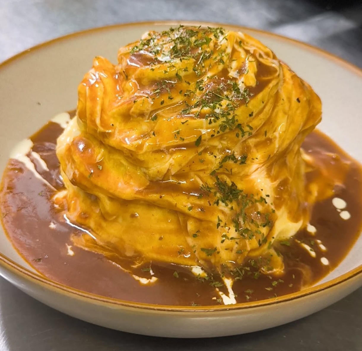 Demi-burg Omurice at CHANOYU Cafe